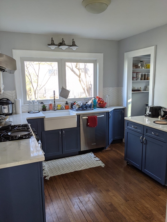 15 Sunset Rd. 15