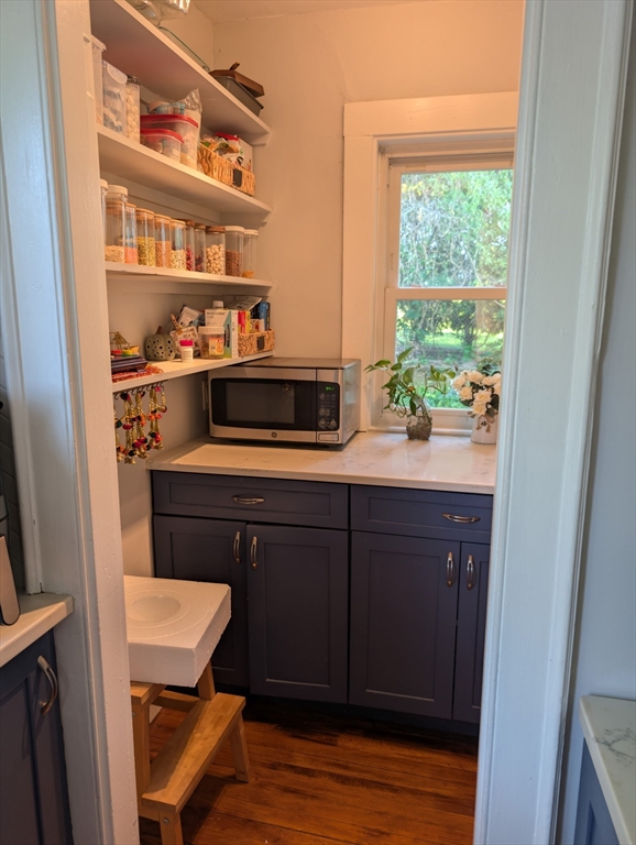 15 Sunset Rd. 15
