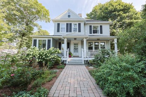 Photo of 100 Prescott St, Reading, MA 01867 (MLS # 73490189)