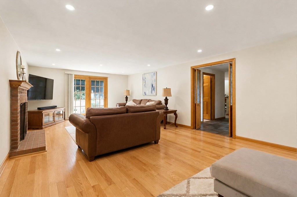 50 North St, Douglas, MA, 50 North St, Douglas, MA Photo #7