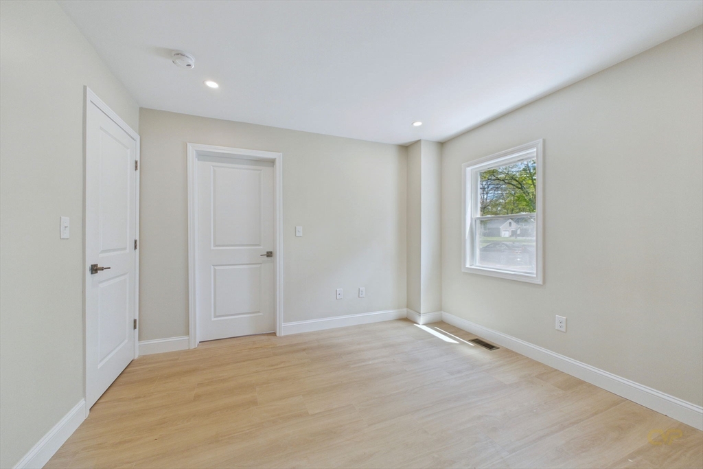 17 Southworth St, Lakeville, MA Photo #17