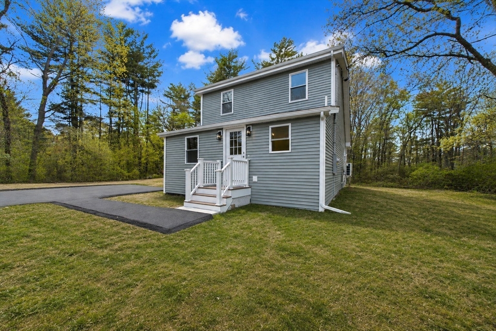 17 Southworth St, Lakeville, MA Photo #2