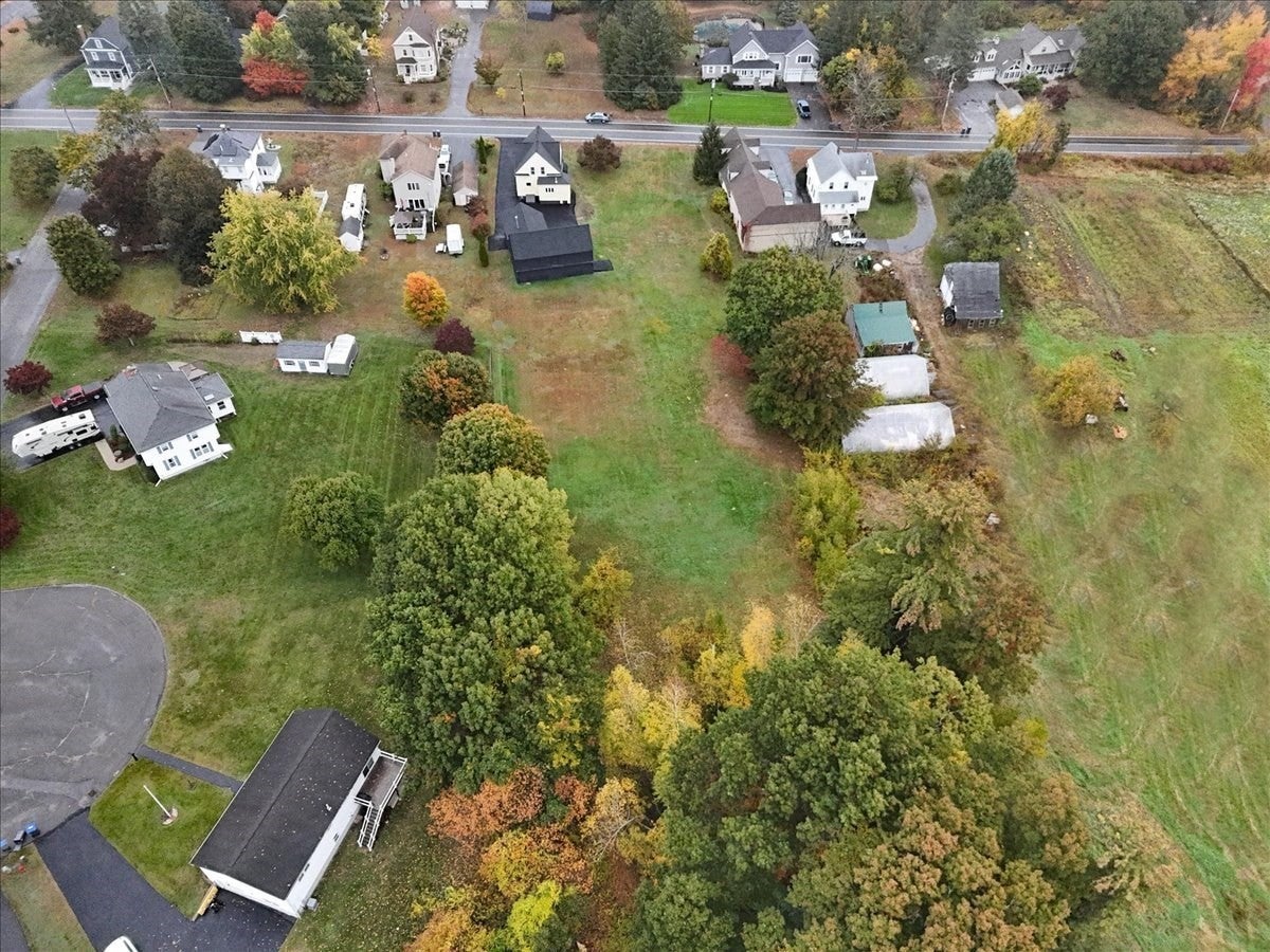 137 Hampshire Rd, Methuen, MA, 137 Hampshire Rd, Methuen, MA Photo #42