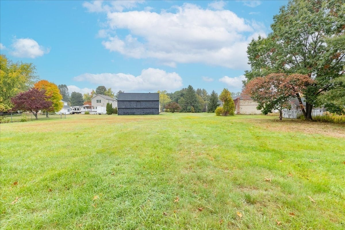 137 Hampshire Rd, Methuen, MA, 137 Hampshire Rd, Methuen, MA Photo #39