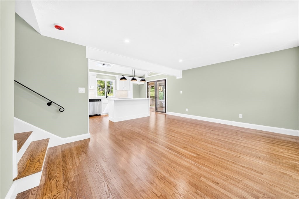 14 Clarence Street, Billerica, MA, 14 Clarence Street, Billerica, MA Photo #8