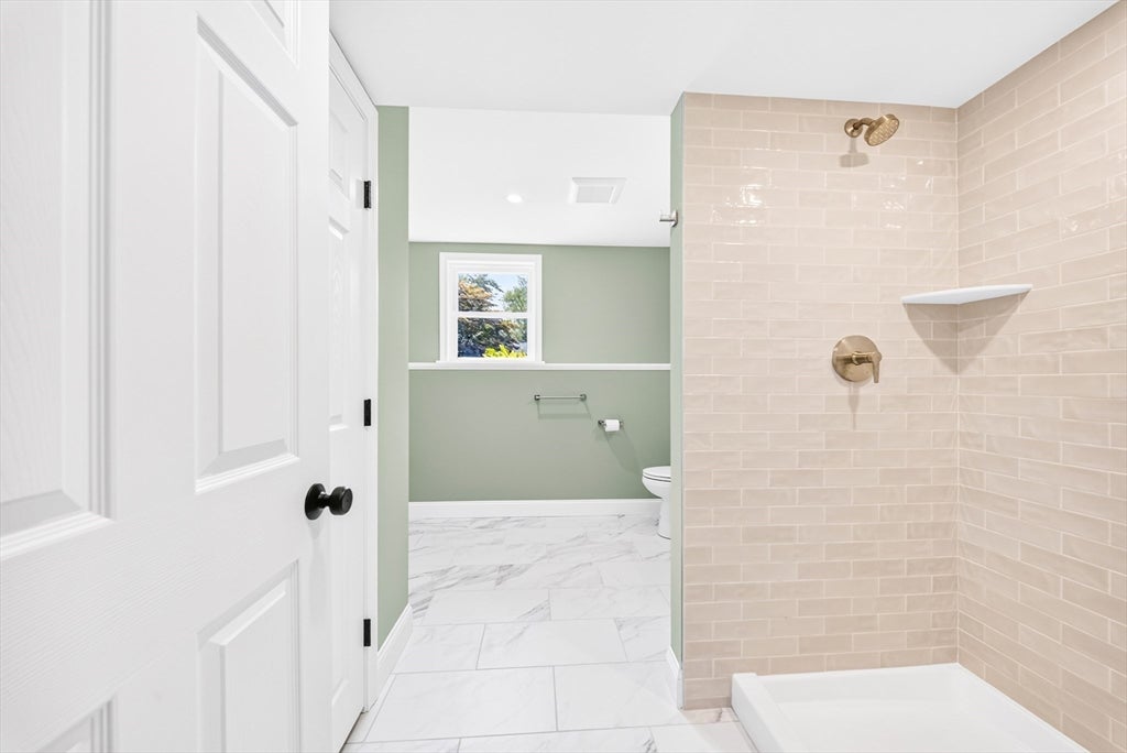 14 Clarence Street, Billerica, MA, 14 Clarence Street, Billerica, MA Photo #29