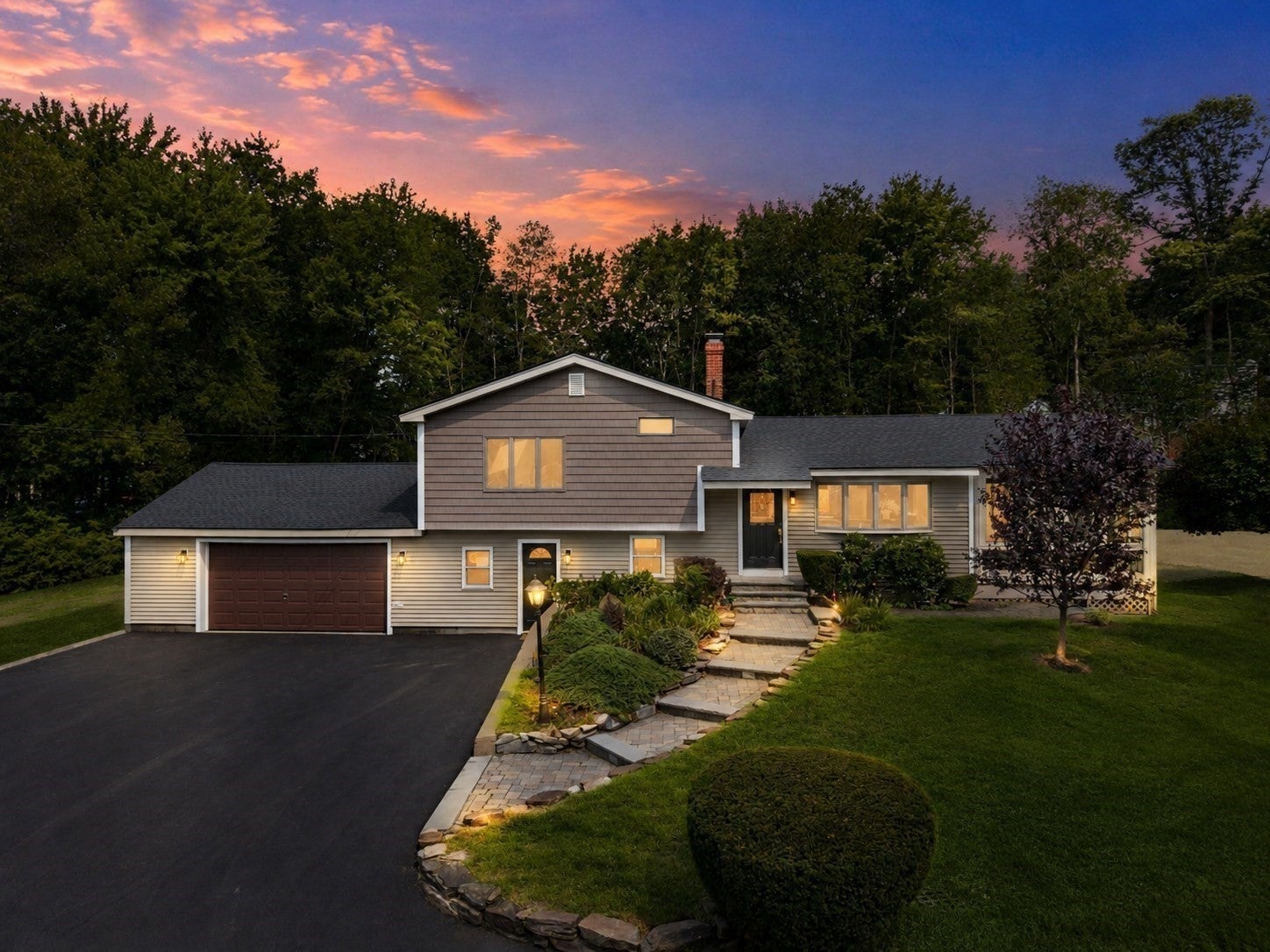 14 Clarence Street, Billerica MA 01821