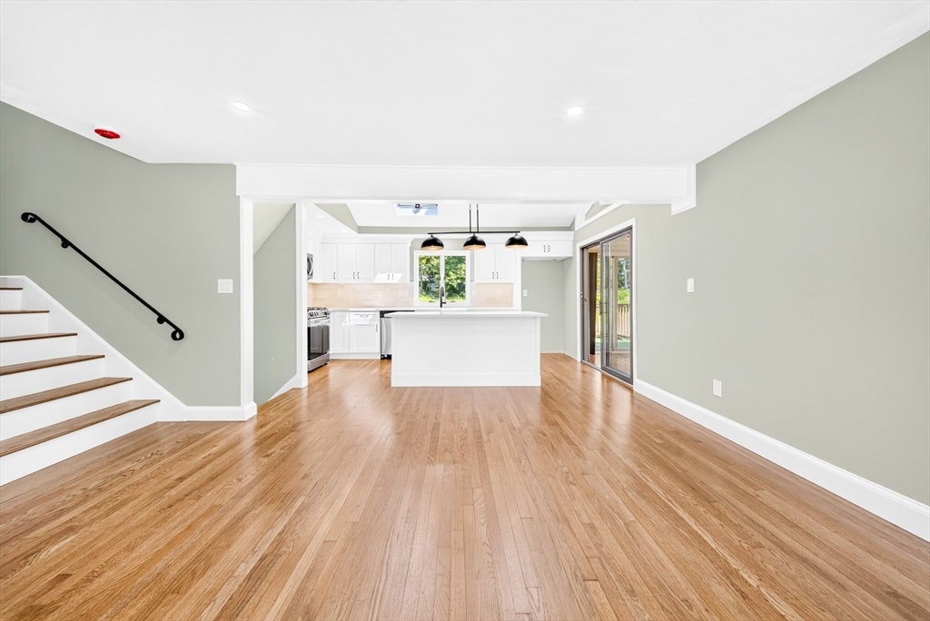 14 Clarence Street, Billerica, MA, 14 Clarence Street, Billerica, MA Photo #6