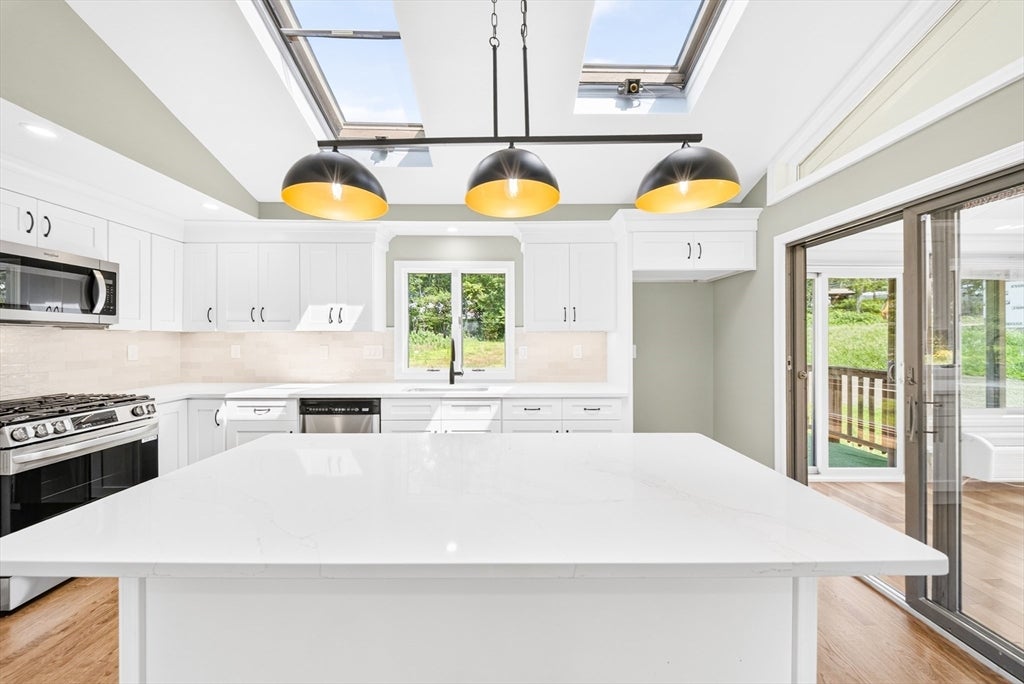 14 Clarence Street, Billerica, MA, 14 Clarence Street, Billerica, MA Photo #13