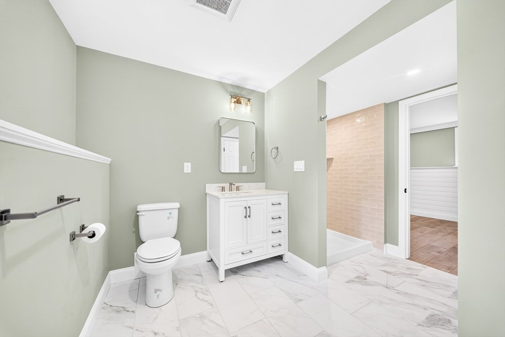 14 Clarence Street, Billerica, MA, 14 Clarence Street, Billerica, MA Photo #30