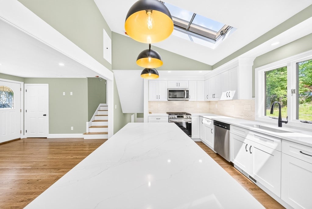 14 Clarence Street, Billerica, MA, 14 Clarence Street, Billerica, MA Photo #12