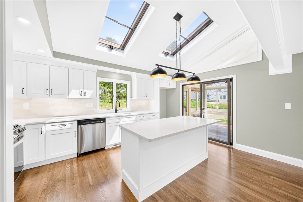 14 Clarence Street, Billerica, MA, 14 Clarence Street, Billerica, MA Photo #10