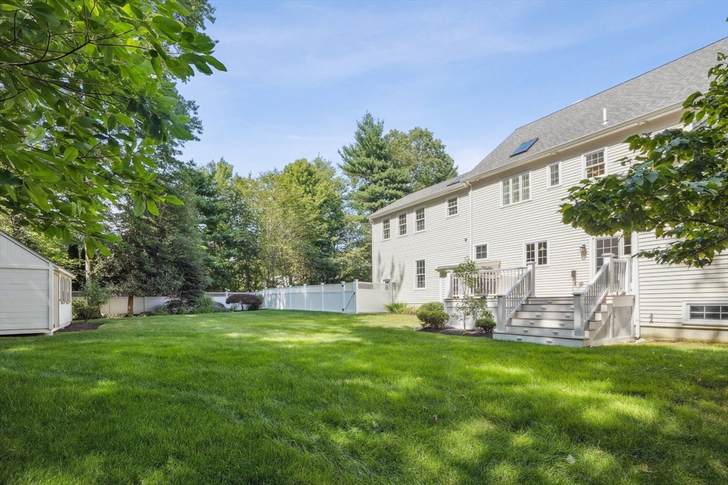 20 Laurelwood Dr