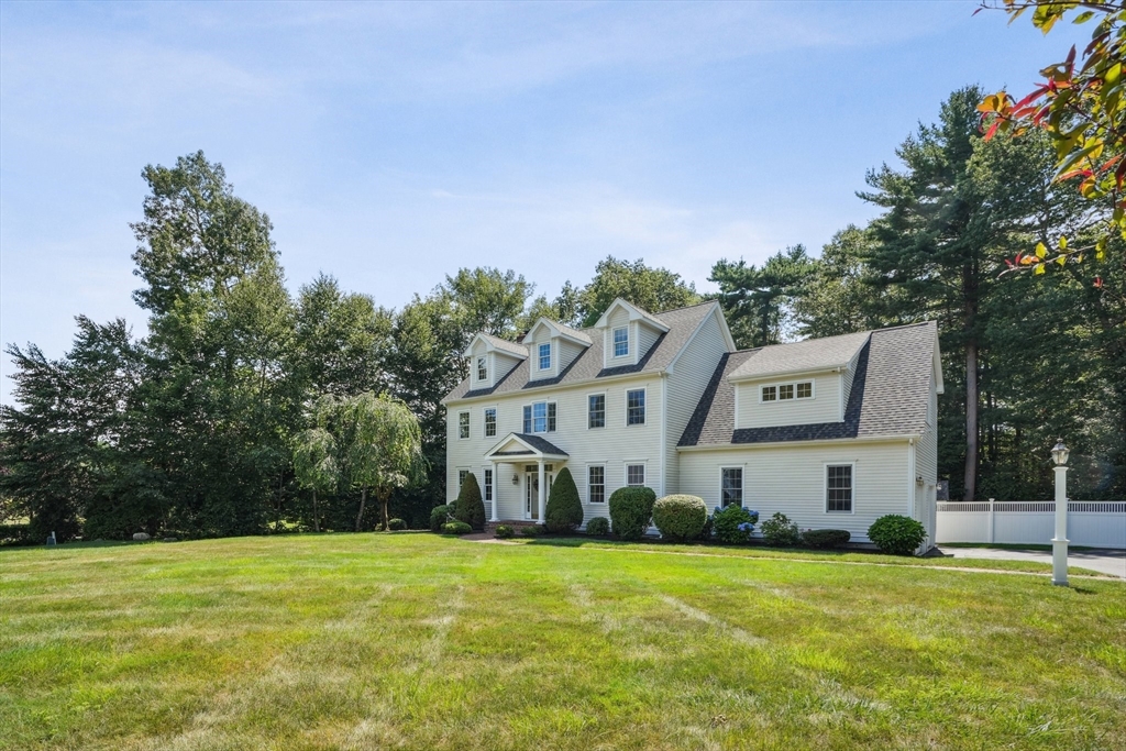20 Laurelwood Dr