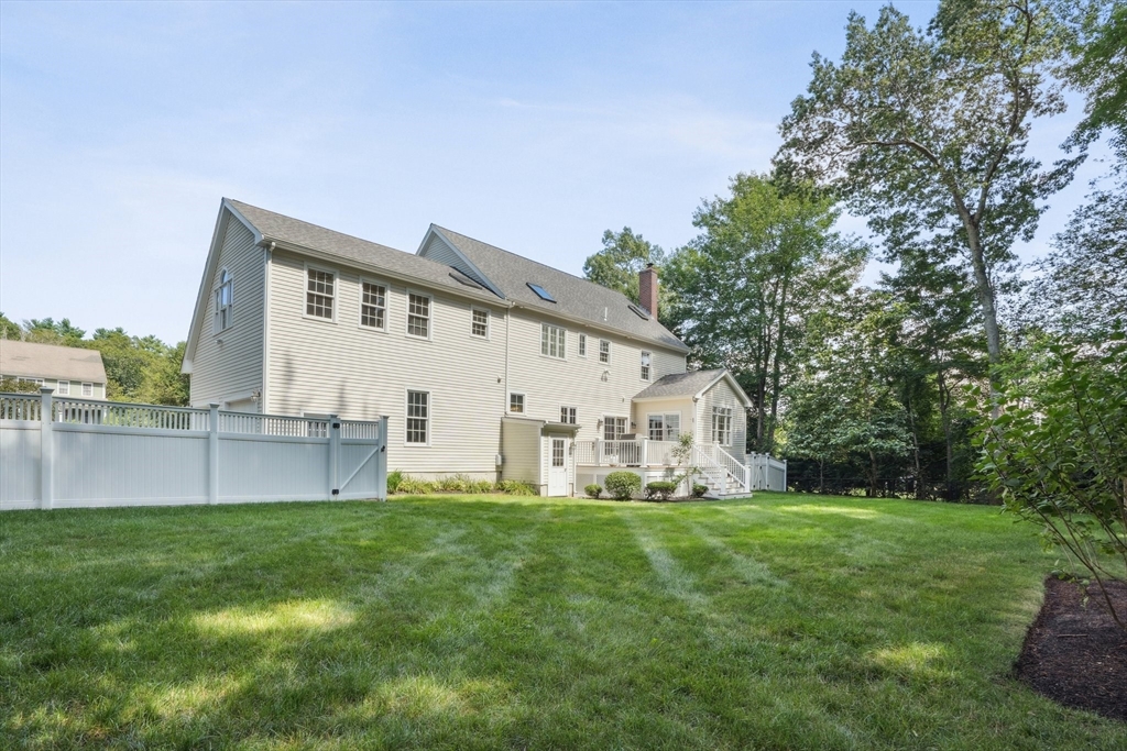20 Laurelwood Dr