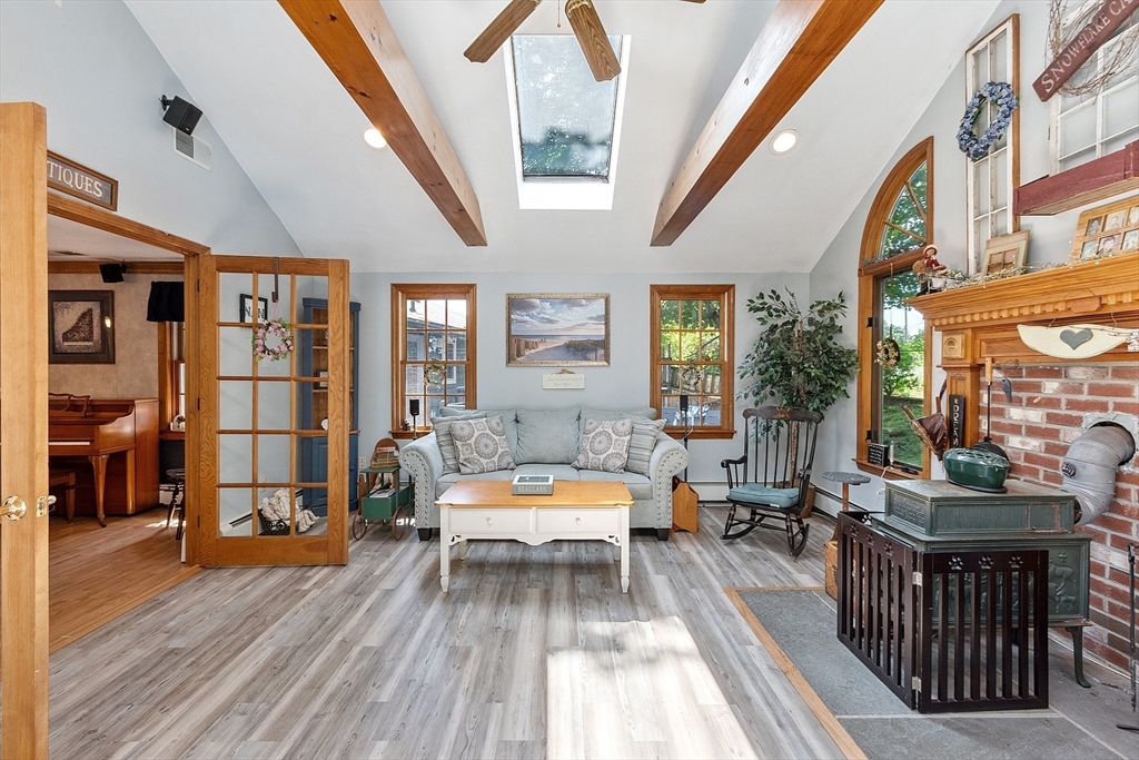 179 Helen Dr