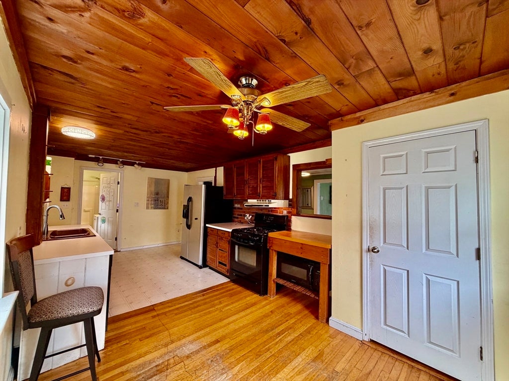 2 Colonial Road, Lynnfield, MA, 2 Colonial Road, Lynnfield, MA Photo #20