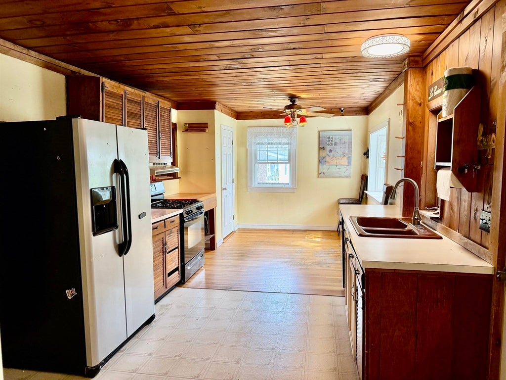 2 Colonial Road, Lynnfield, MA, 2 Colonial Road, Lynnfield, MA Photo #18