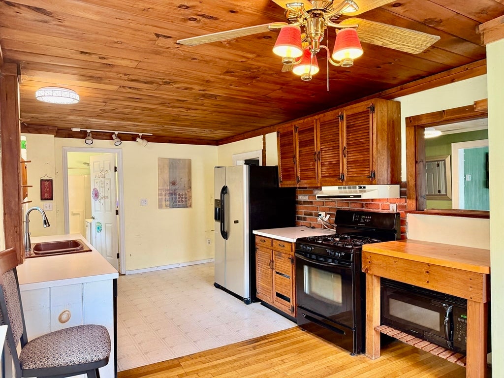 2 Colonial Road, Lynnfield, MA, 2 Colonial Road, Lynnfield, MA Photo #21