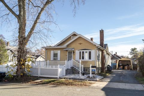 34 Glendale Ave Peabody MA 01960