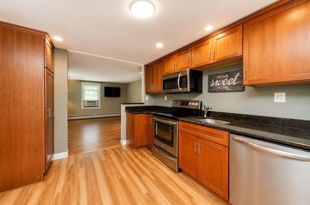 39 Harkins St, Clinton, MA, 39 Harkins St, Clinton, MA Photo #10
