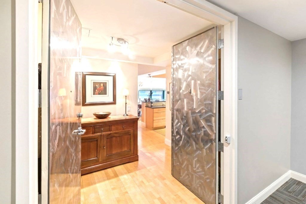 485 Harrison Ave 207