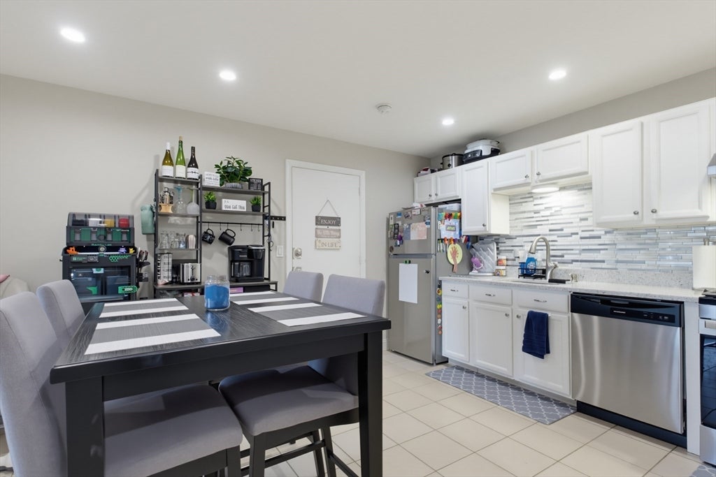 239 Glasgow St #1, Fall River, MA Photo #3