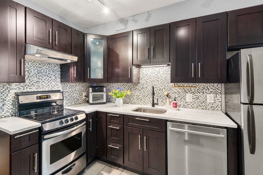 4 Colliston Rd B