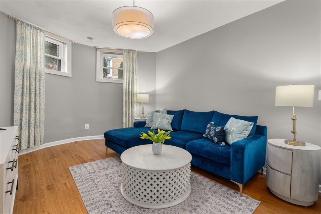 4 Colliston Rd B