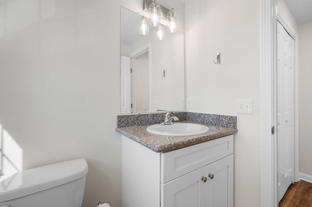 7 Snowberry Cir, Worcester, MA, 7 Snowberry Cir, Worcester, MA Photo #14