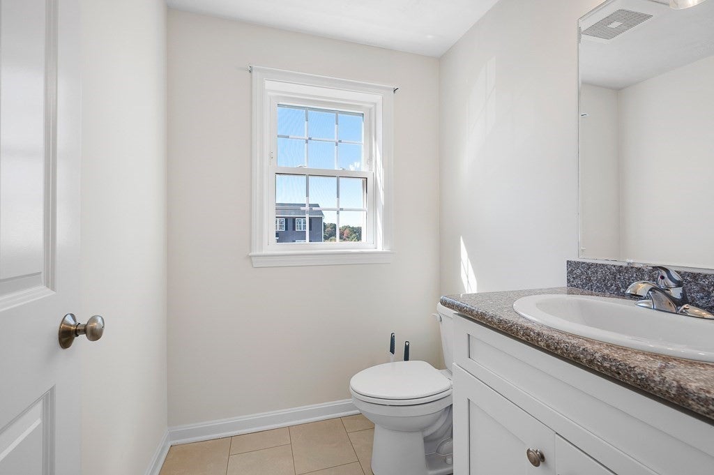 7 Snowberry Cir, Worcester, MA, 7 Snowberry Cir, Worcester, MA Photo #15