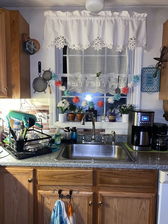 17 Arthur Gordon Dr 17