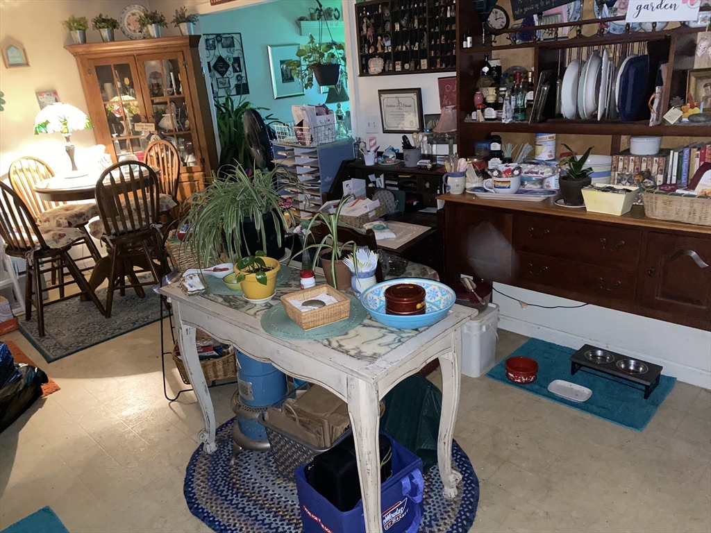 17 Arthur Gordon Dr 17