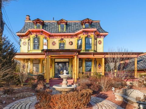 929 Beacon Newton MA 02459