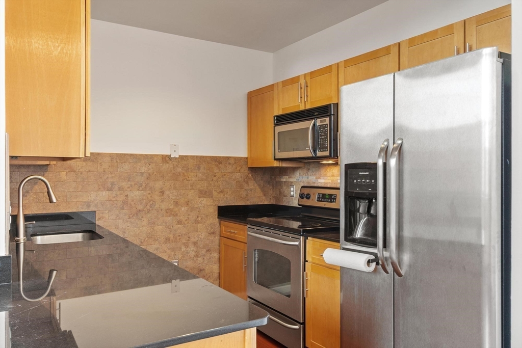 52 Lawrence Drive #515, Lowell, MA, 52 Lawrence Drive #515, Lowell, MA Photo #9