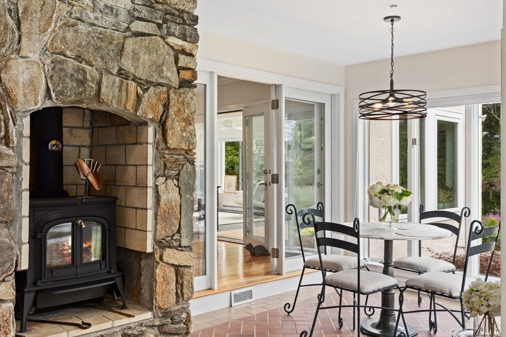 112 River Rd, Hanover, MA Photo #17