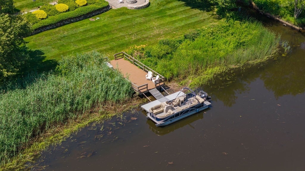 112 River Rd