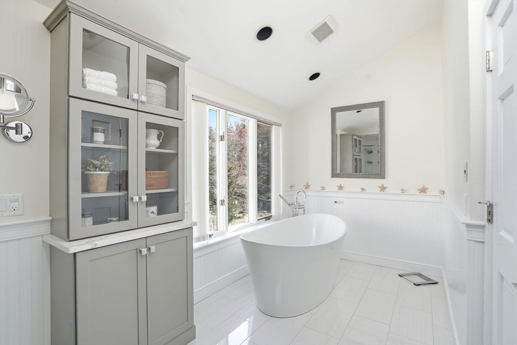 112 River Rd, Hanover, MA Photo #23