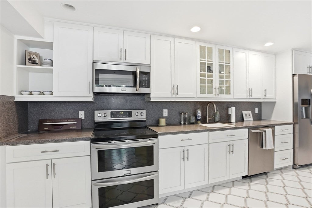 112 River Rd, Hanover, MA Photo #32