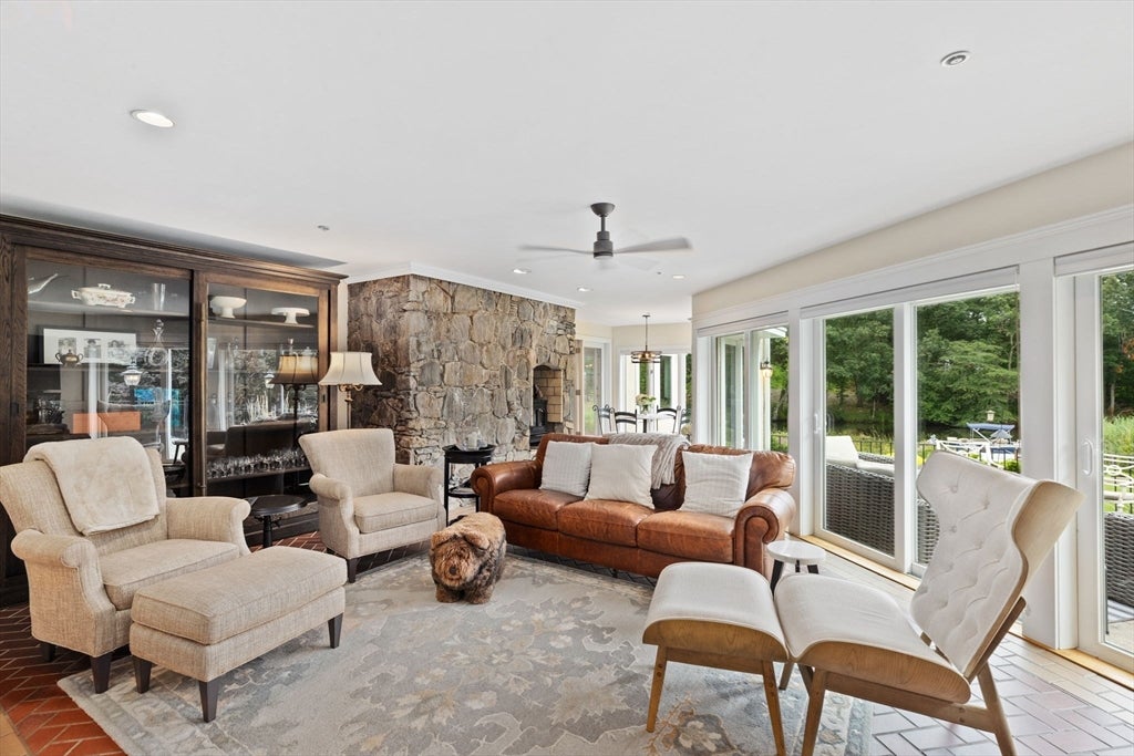 112 River Rd, Hanover, MA Photo #16