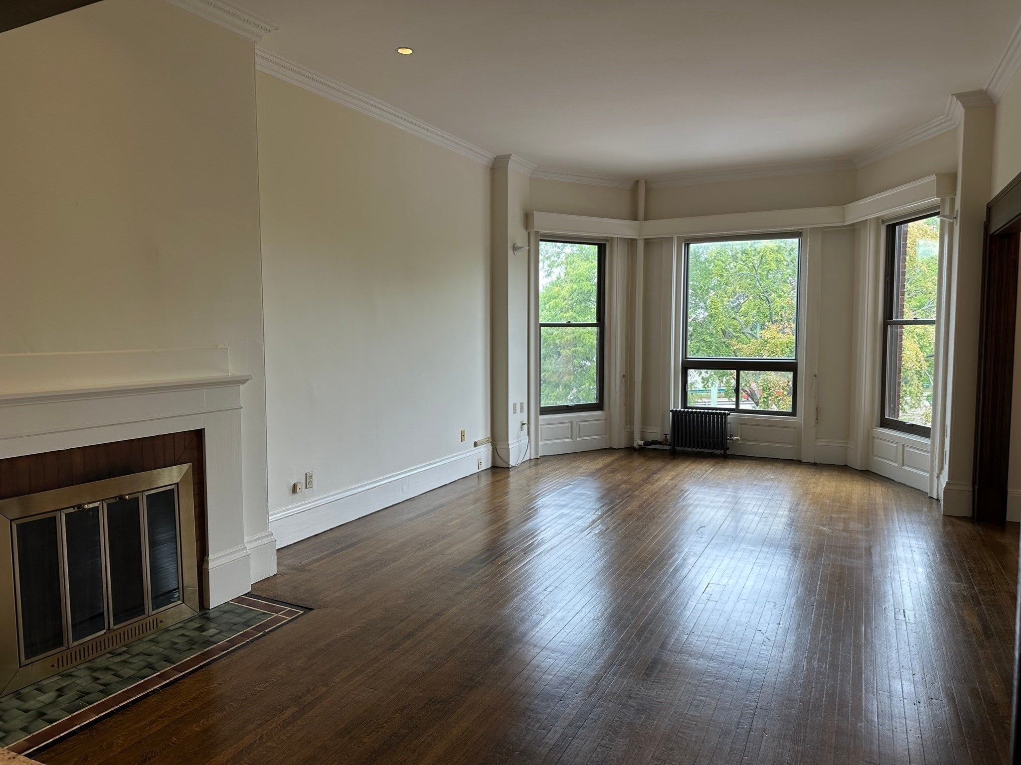 31 Bay State Rd 2, Boston MA 02215