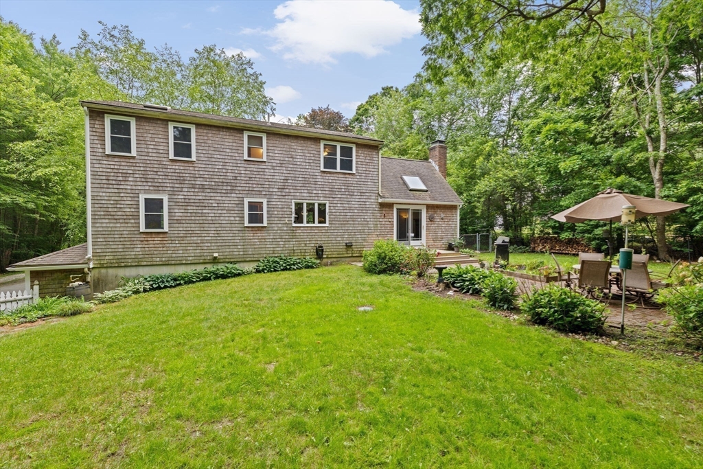 109 Thayer Dr