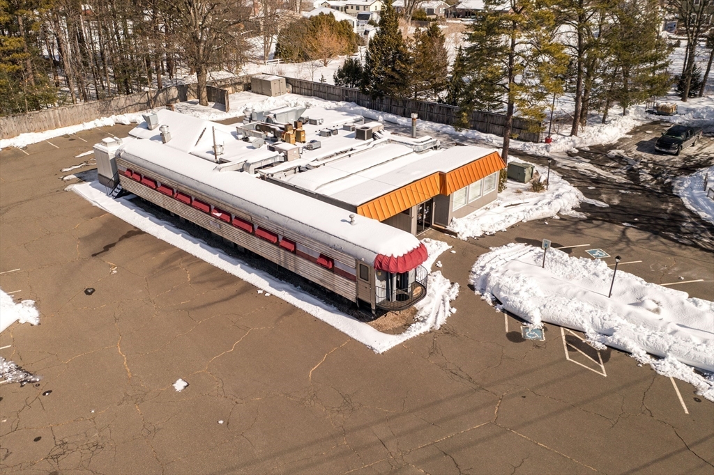 Chicopee, Massachusetts 01020, United States, ,2 BathroomsBathrooms,Residential,Active,104789