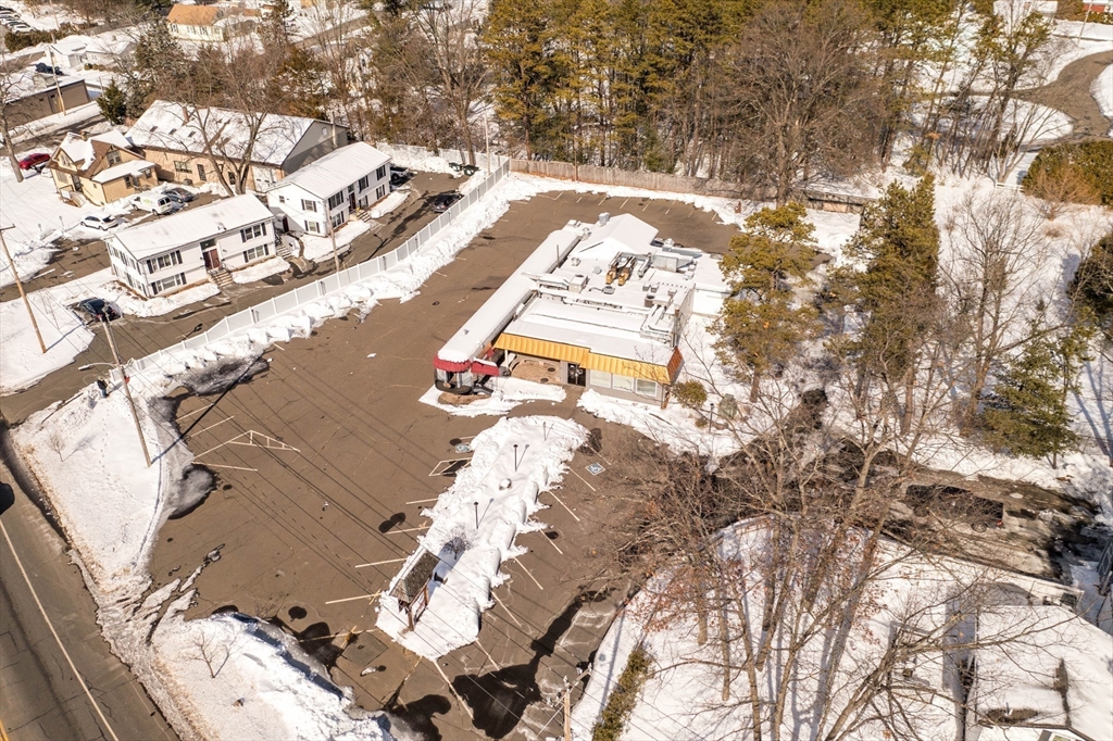 Chicopee, Massachusetts 01020, United States, ,2 BathroomsBathrooms,Residential,Active,104789