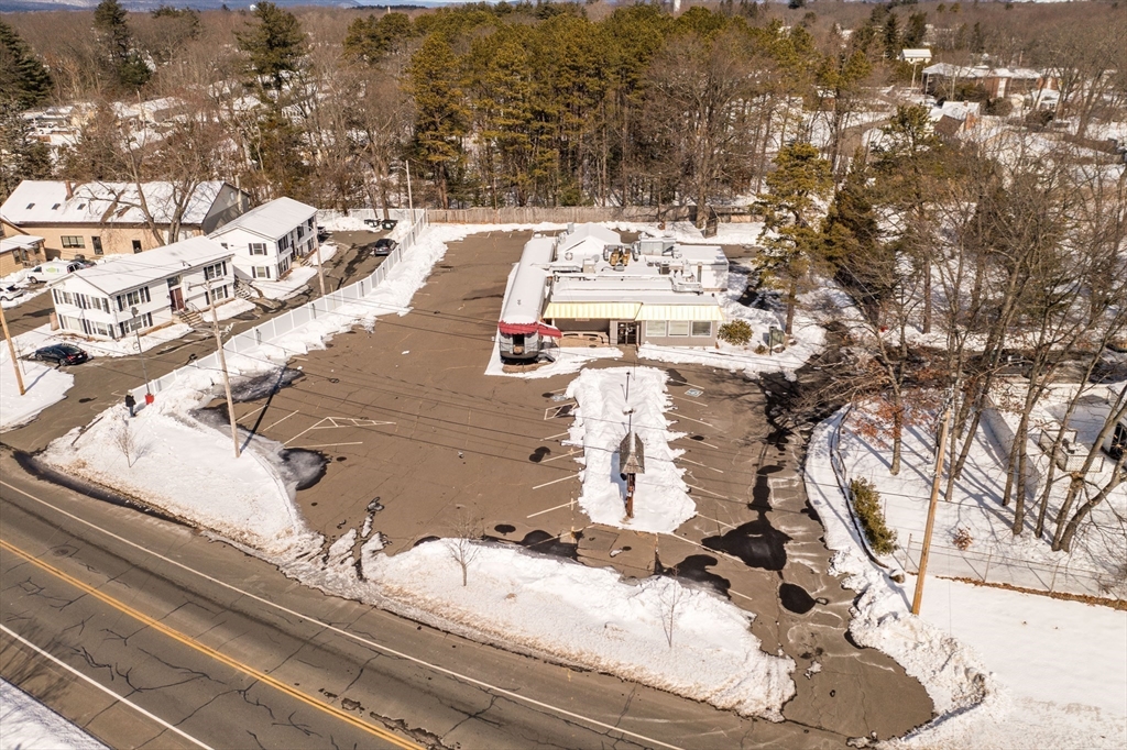 Chicopee, Massachusetts 01020, United States, ,2 BathroomsBathrooms,Residential,Active,104789