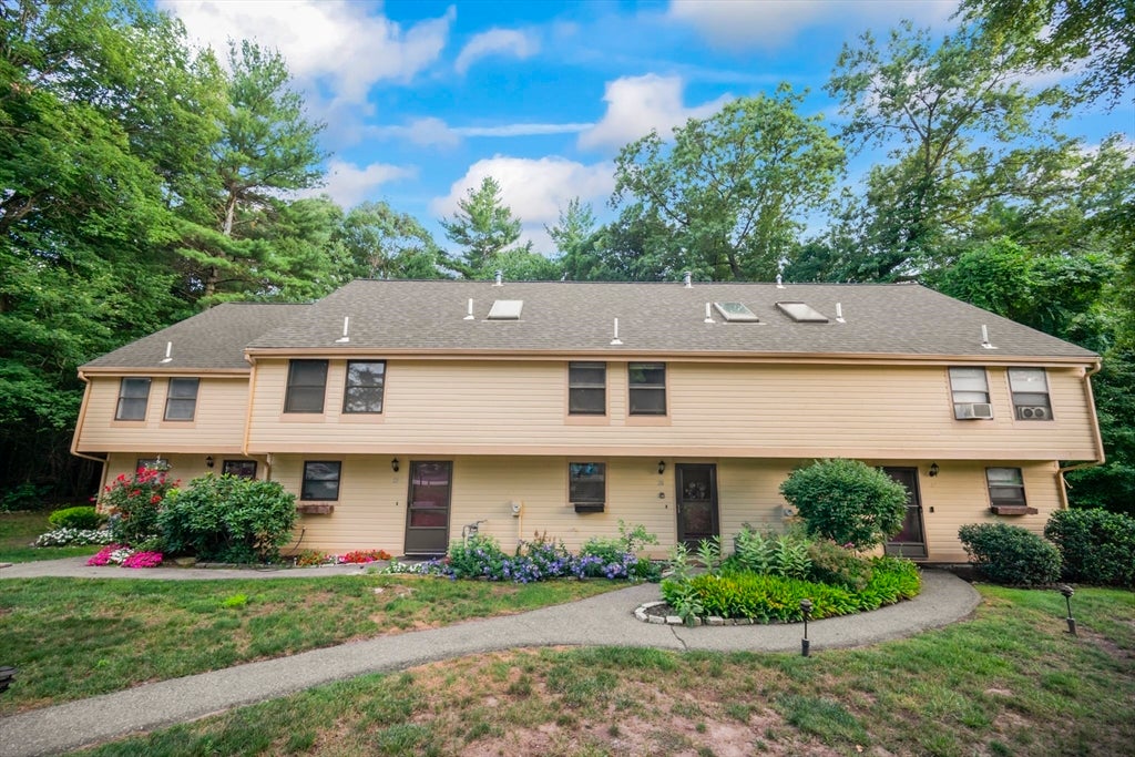 26 Greenwood Village St 26