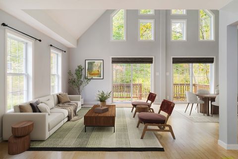 267 Carlisle Road Bedford MA 01730