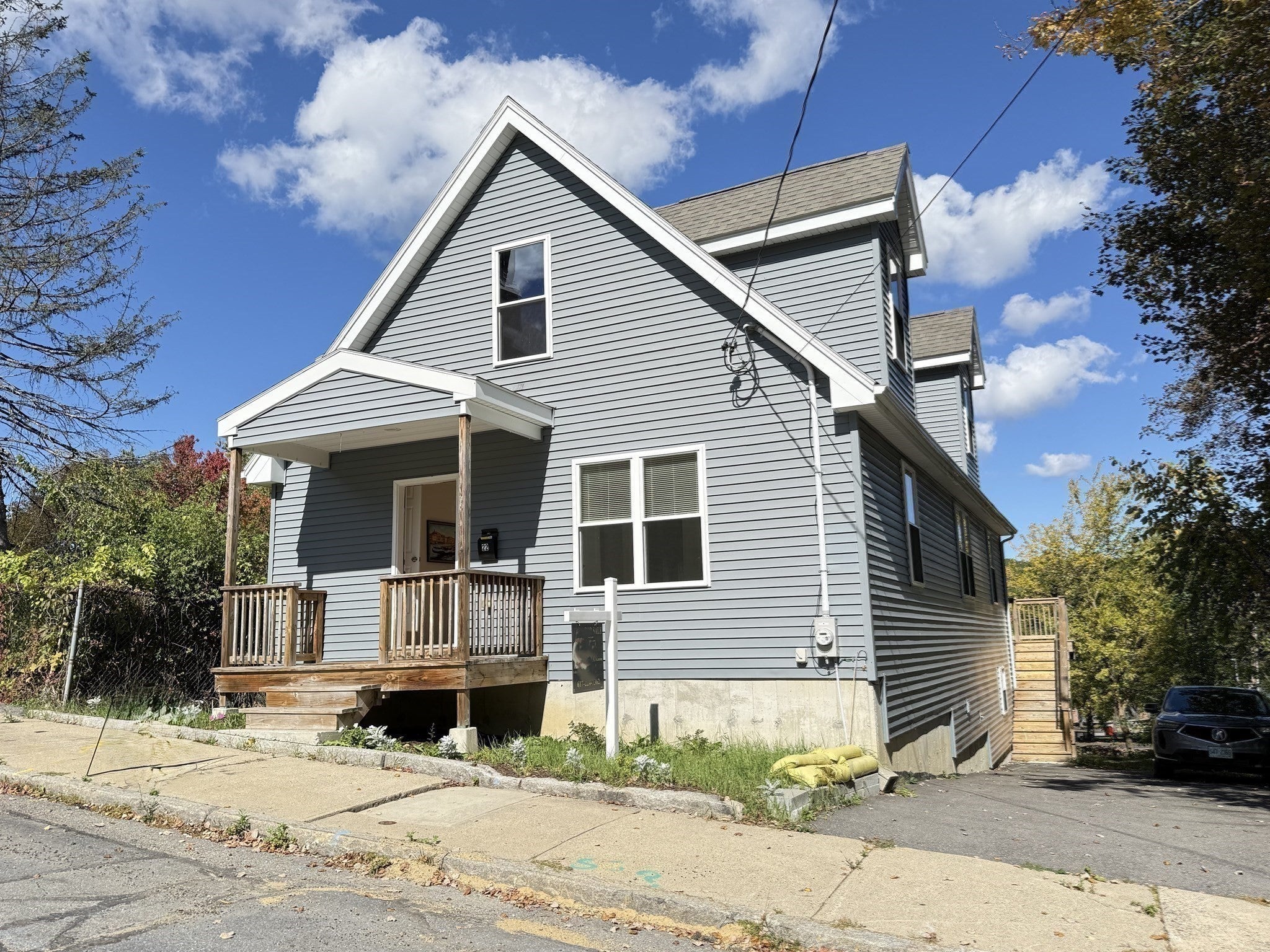 22 Plymouth St
