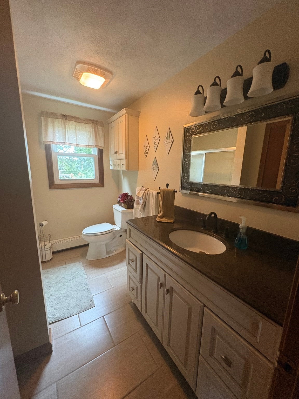 2 Fairmount Ave, Bristol, RI, 2 Fairmount Ave, Bristol, RI Photo #7