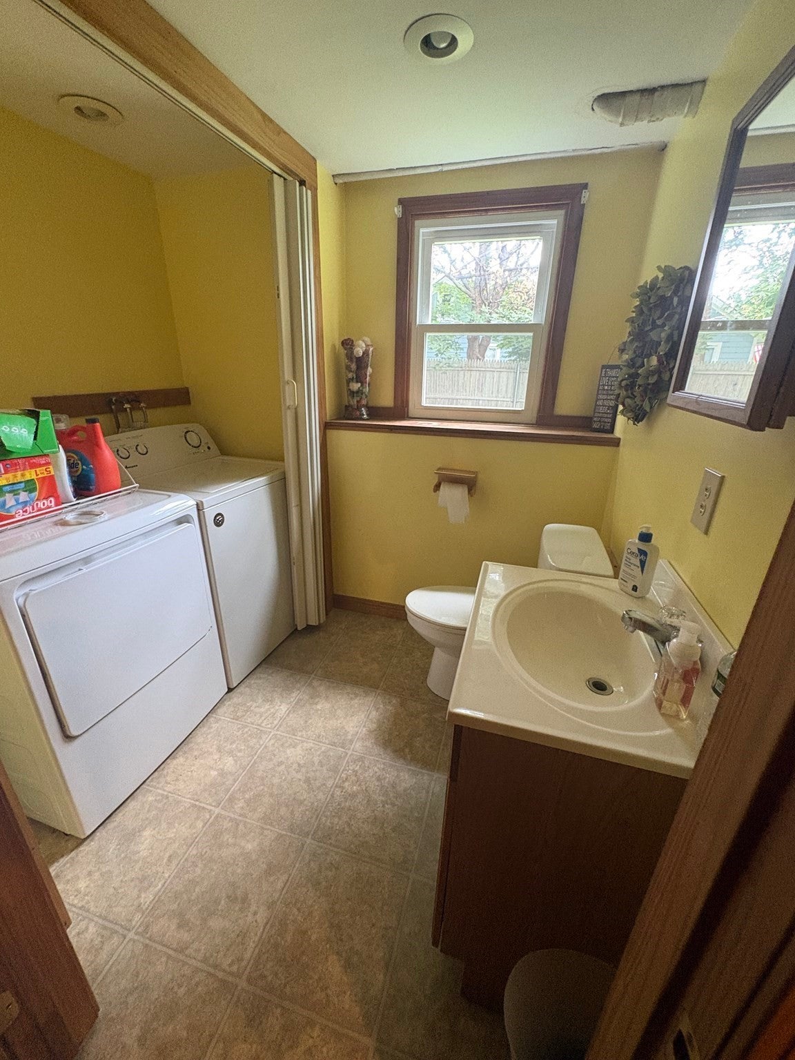 2 Fairmount Ave, Bristol, RI, 2 Fairmount Ave, Bristol, RI Photo #14